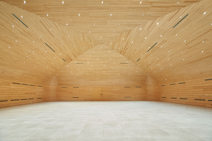 Maple, wall to wall