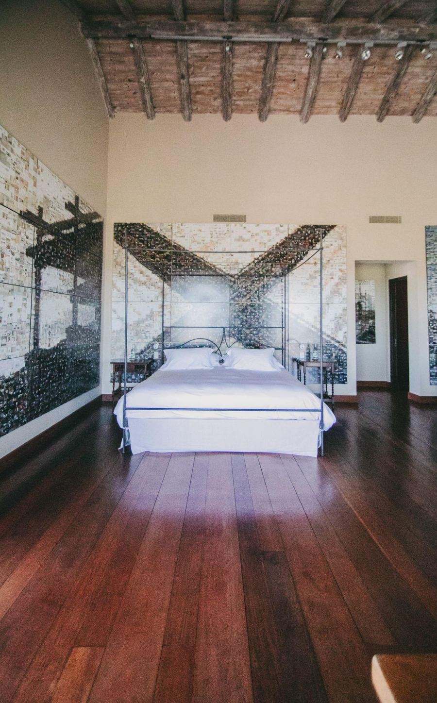 Daglio Master Suite, view 2