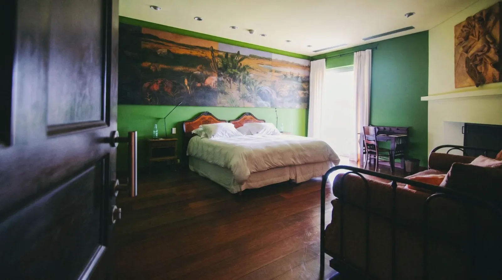 Amengual Suite