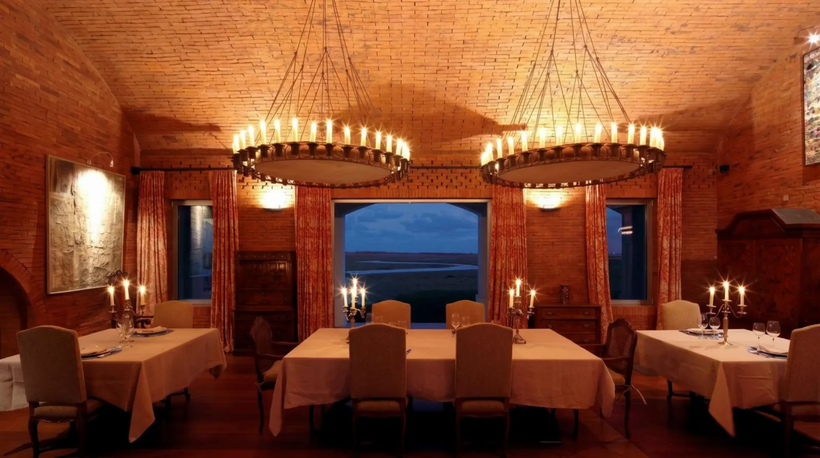 The Brick Dining Room, Estancia Vik